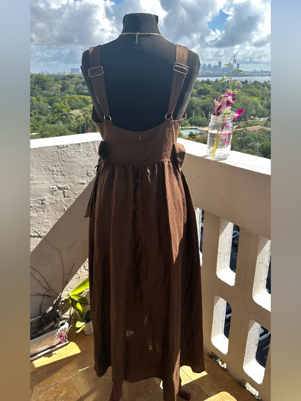 VRG GRL Brown Linen Maxi Dress Coastal Chic Open Back Tie Waist US 6 AU 10 NWT - Picture 6 of 9